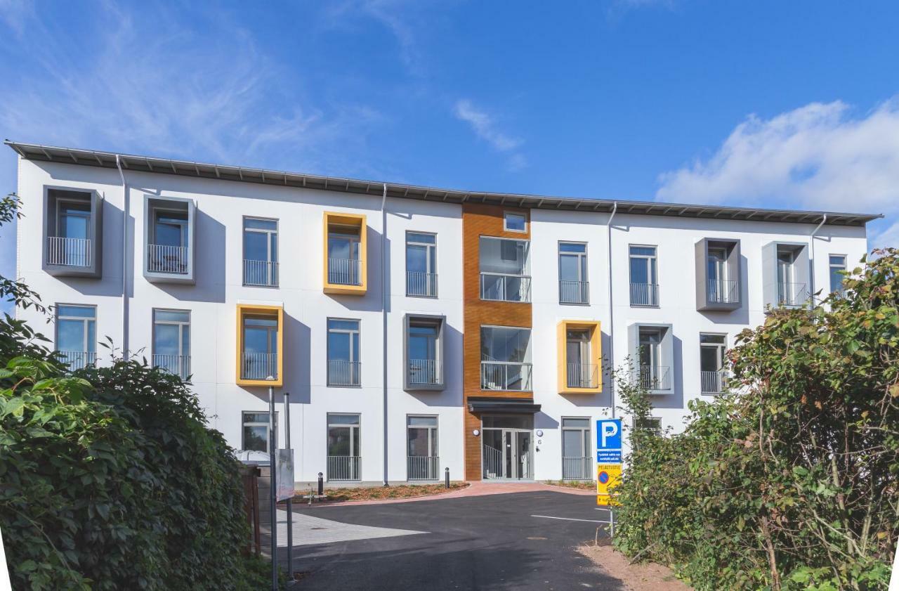 Spot Apartments Tikkurila 万塔 外观 照片