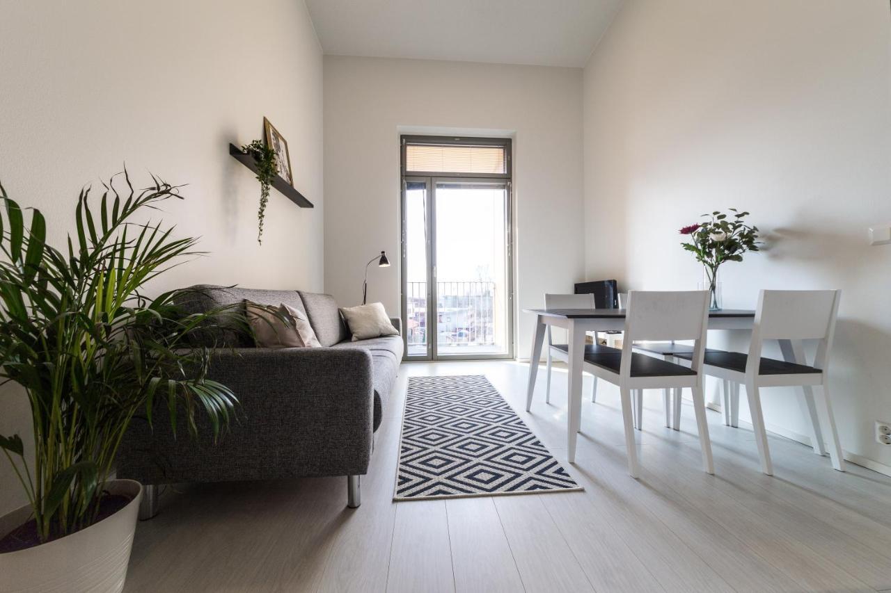 Spot Apartments Tikkurila 万塔 外观 照片